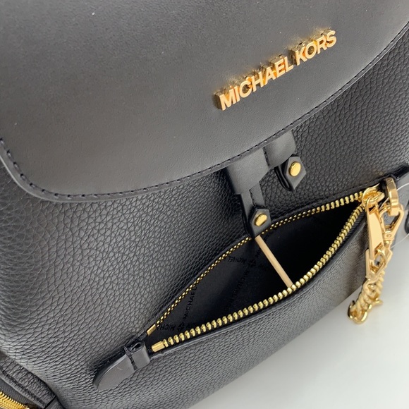 MICHAEL KORS
Jet Set Medium CHAIN Pebbled Leather
Backpack BLACK COLOR - Picture 9 of 15